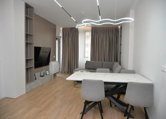 Hera Deluxe * 地拉那