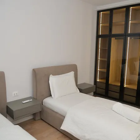 Hera Deluxe * Tirana