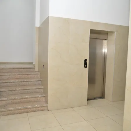 Hera Deluxe * Τίρανα