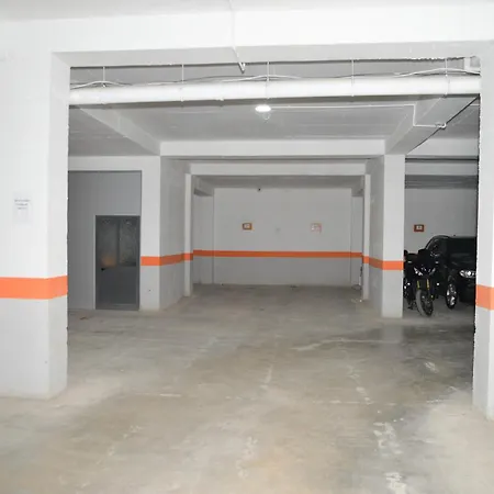 Hera Deluxe Τίρανα